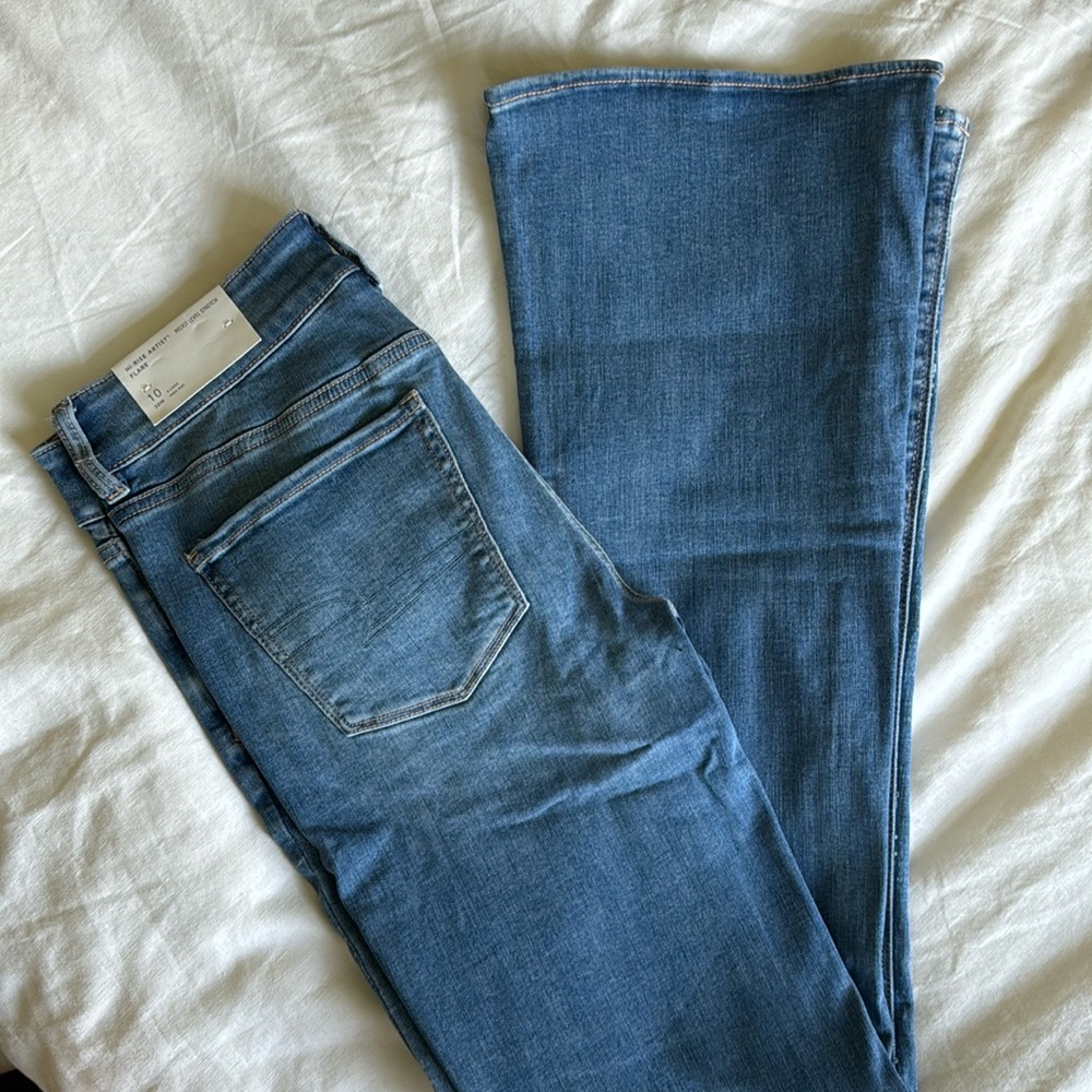 American Eagle | Hi-Rise Artist Flare | 10 X-Long